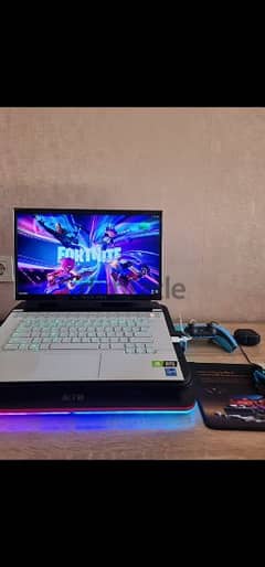 Gaming laptop aleinware rtx 2080 plus i7 and screen oled 4k