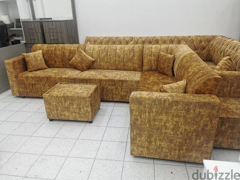 new sofa excellent condition in showroom 65 bhd available. 3959172 5