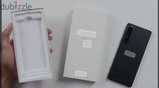 للبيع او للبدل سوني اكسبيريا (iv) نظيف جدا / Sony Xperia iv very clean