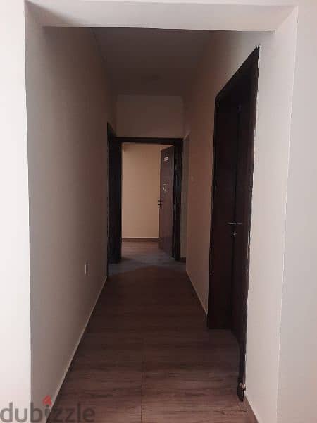 2 bedrooms flats for rent in Riffa Bu kuwarah near IMC hospital 5
