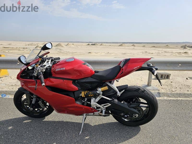 Ducatti Panigale 899 1