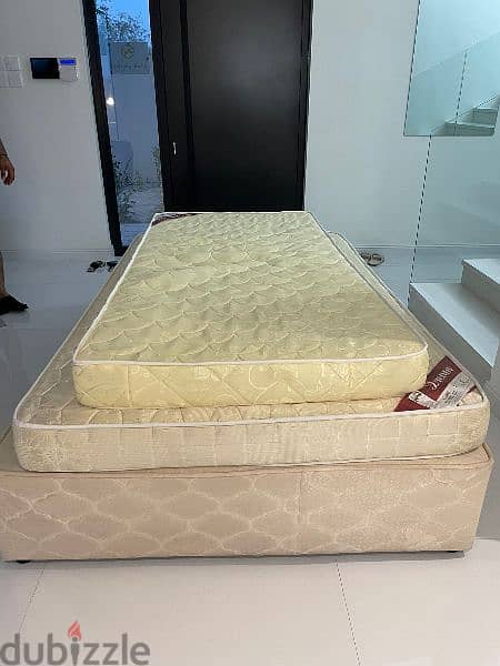 Like New Twin Bed + 2 Mattresses 4