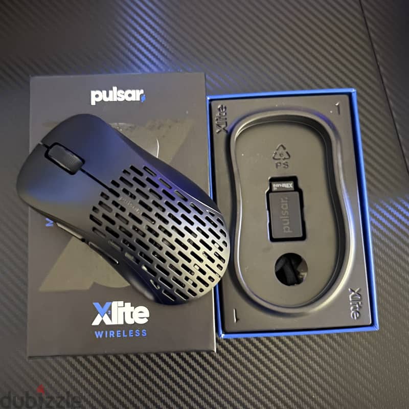 Pulsar Xlite v2 Mini gaming mouse 0