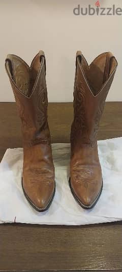 JUSTIN mens leather Cowboy boots - USA Size 12D - Tan colour