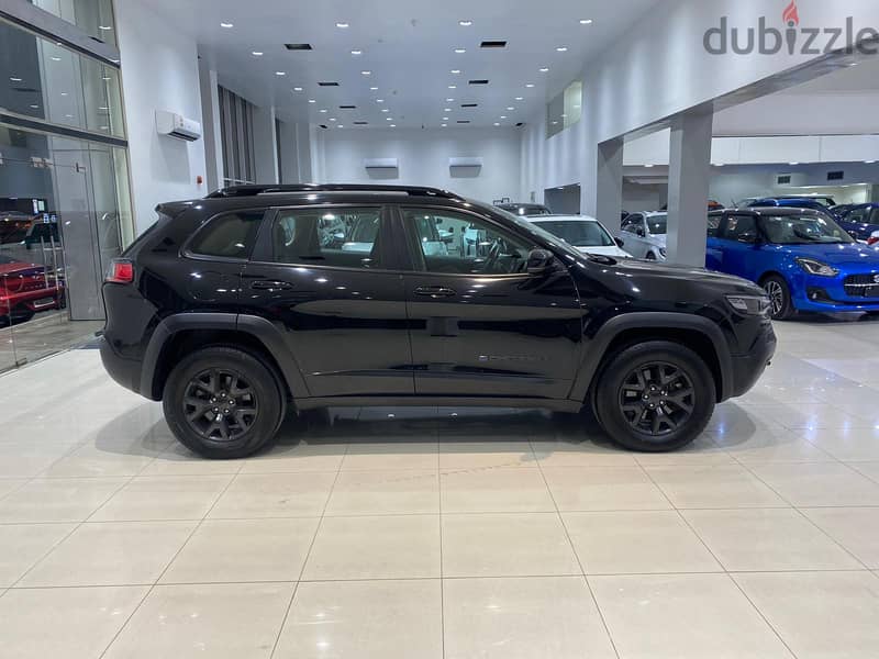 Jeep Cherokee Upland 2019 (Black) 2