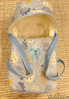 Baby carry-cot + baby set