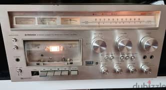 Vintage integrated amplifier 0