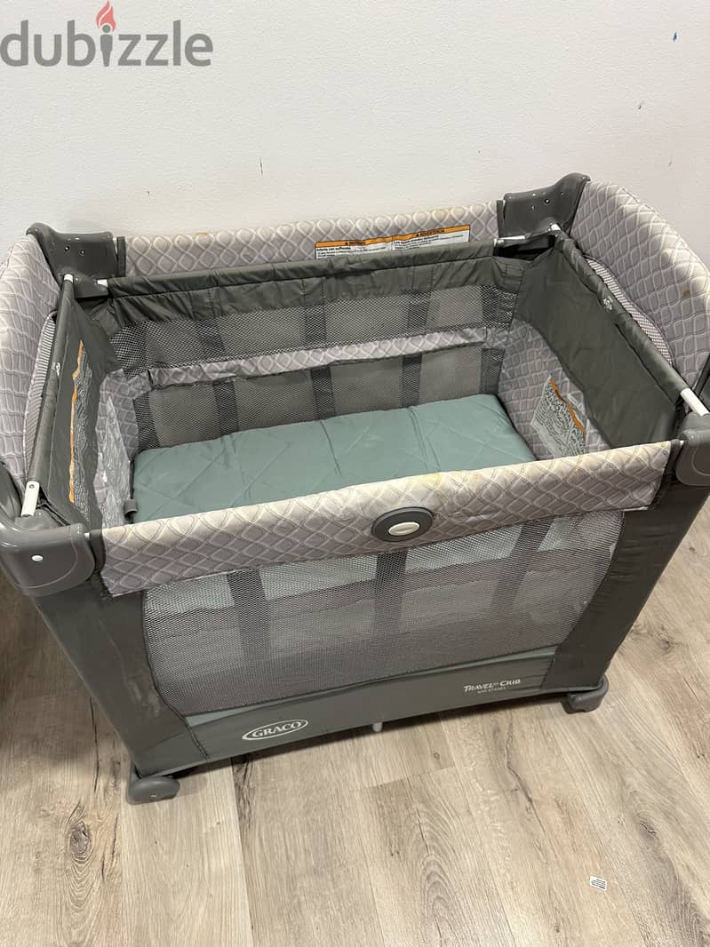 Graco Travel Crib with 2 stages, little used, grey/aquamarine color 3