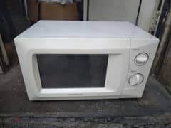 DAEWOO MICROWAVE 20LITRE NEAT AND CLEAN 13BD