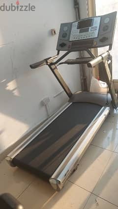treadmill for sale commorical 200kg only 320bd