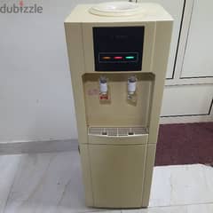 cont(36216143) SANSUI water dispenser in good working condition hot a