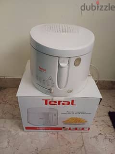 Tefal Maxi Fry Deep Fryer
Good working conditions 
15 0