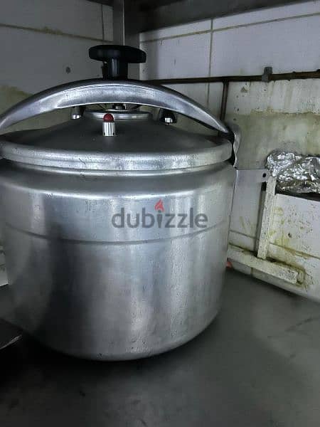 Cafeteria/catering unit for urgent sale , location Juffair 
BHD 3000 1