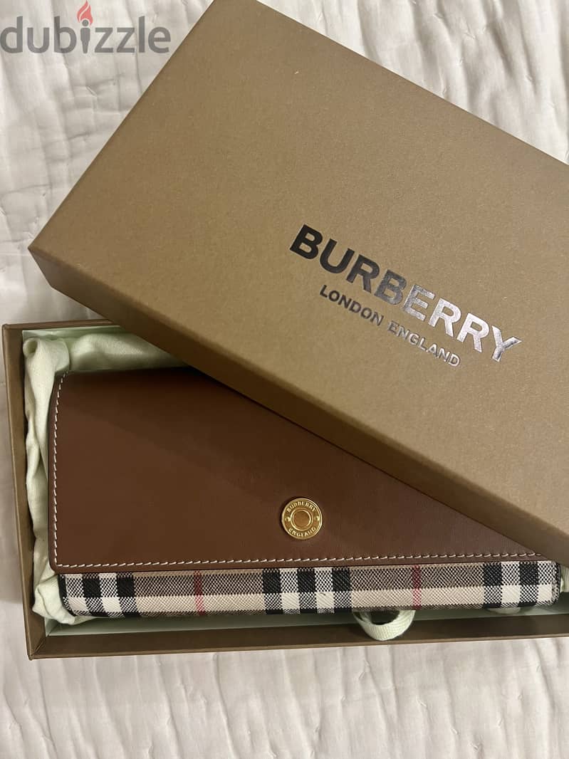 Burberry Wallet 1