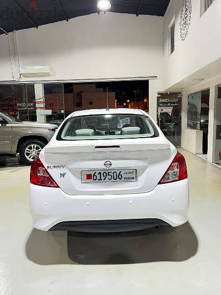NISSAN SUNNY 2023 FIRST OWNER ZERO ACCIDENTS LOW MILLAGE VERY CLEAN 3