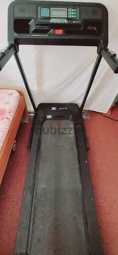 Treadmill - Heavy duty Excellent Condition Like New