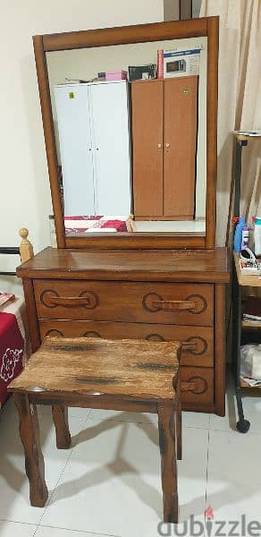 Dressing table with sitting table 1