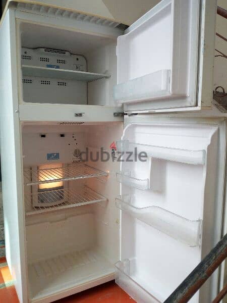 Hitachi refrigerator double door 0