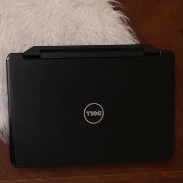 Dell inspiron laptop ( old version but updated ) good condition 4