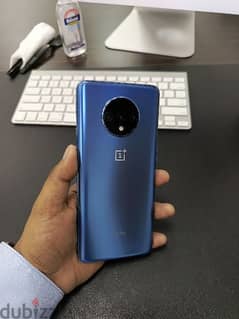 oneplus 7T 256 GB variant. full box and accesories