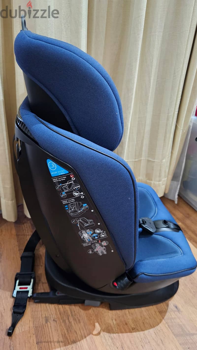 Giggles Orbit fix 360° degrees adjustable Baby car seat 3