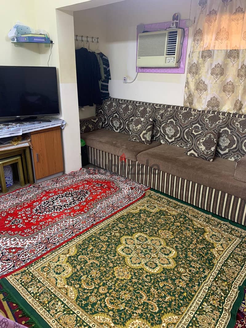 ROOM FOR RENT ATTACHED BOTHROOM (110 bd) ishatown  call 33843341 2