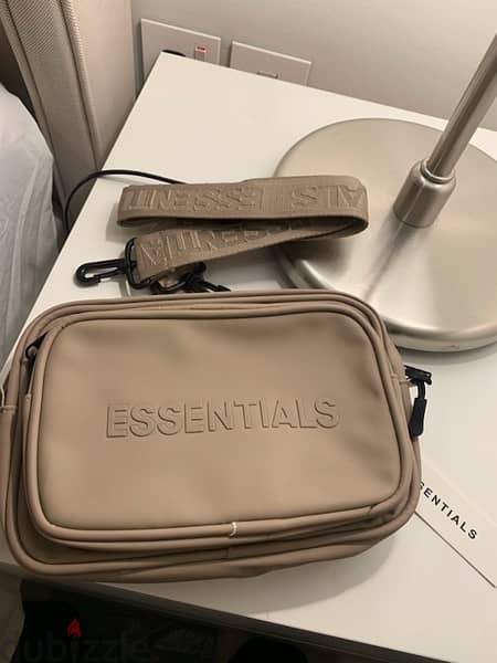 Essentials  crossbody bag 1
