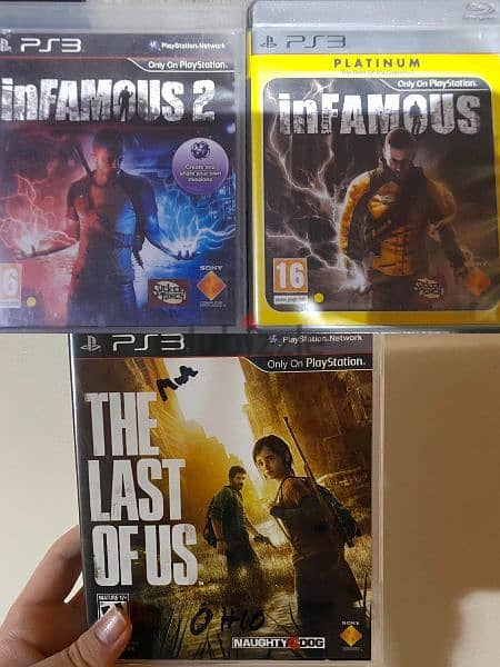 3 PS3 cd's for sale 25 bd. Last of us, Infamous 1 & 2. 0