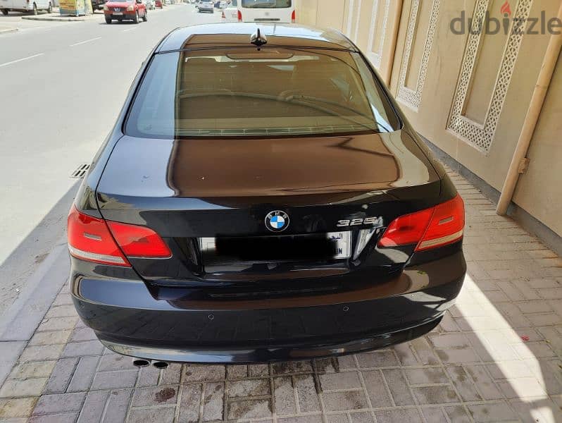 BMW 3-Series 2010 3