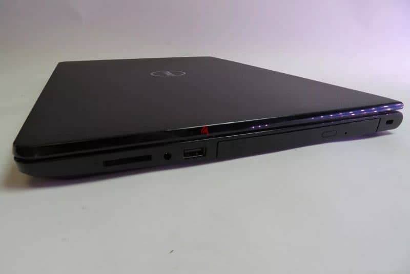 Dell Inspiron 15 i5 7th AMD R5-M340 2