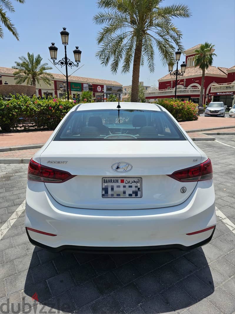 HYUNDAI ACCENT 2018 MODEL WELL MAINTAINED SEDAN FOR SALE 3