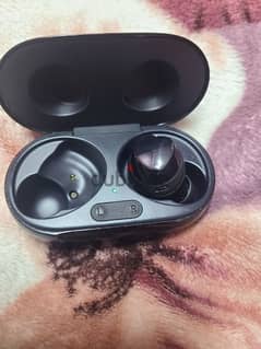 samsung galaxy buds+ only right side