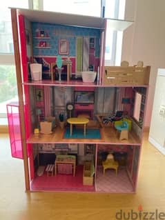 Doll house with playset