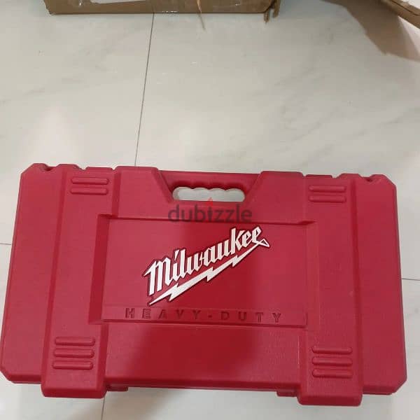 Milwaukee Drill Driver 1/2"  14.4V with 2 batteries & charger in Box 4