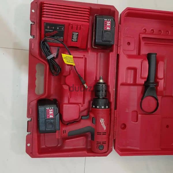 Milwaukee Drill Driver 1/2"  14.4V with 2 batteries & charger in Box 6