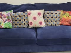 Sofa - Household item