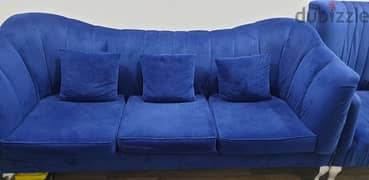 7 seater sofa set in excellent condition. .