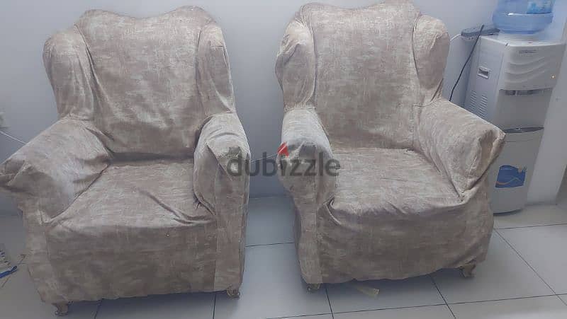 Bahrain made sofa 90and Glem gas cooker90 3