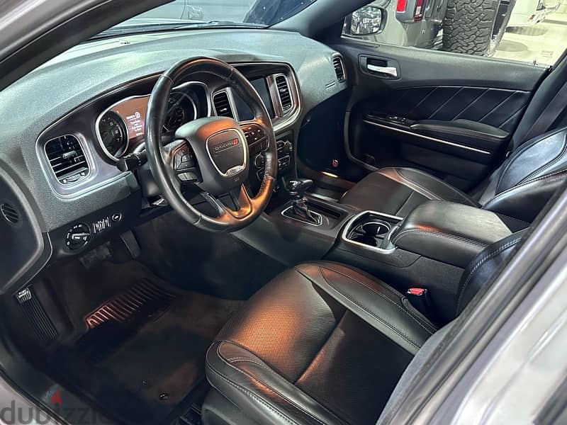 2018 Dodge Charger SXT V6 4