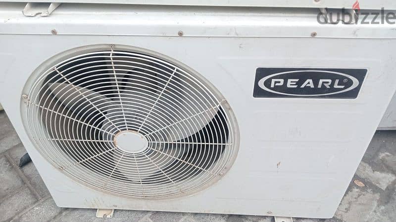 2 ton Ac for sale good condition six months warranty 1