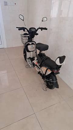 for sale electric scooter size 16 max speed 37km