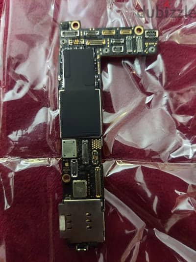 Unlocked 256 GB logic board iphone 12