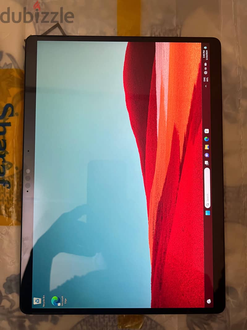 Microsoft Surface Pro X (2019) SQ 1 / 13inch 8GB RAM / 128GB SSD 4