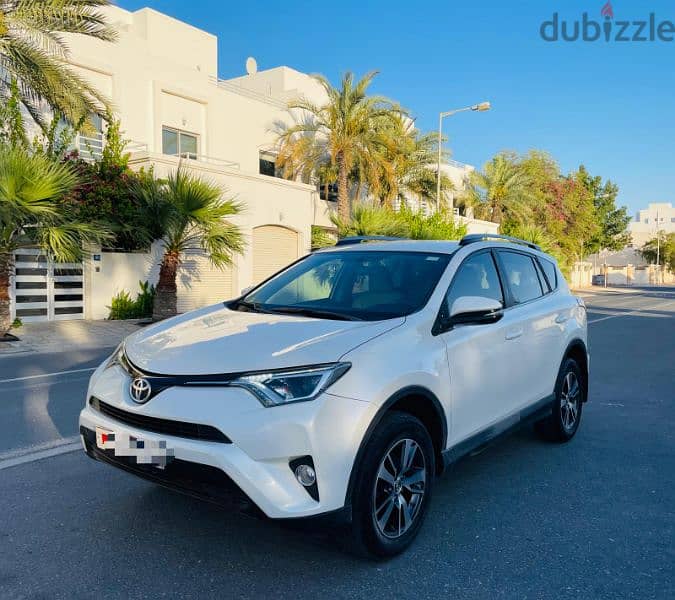 Toyota RAV4 2018 model Zero accident fully agent maintained for sale 1
