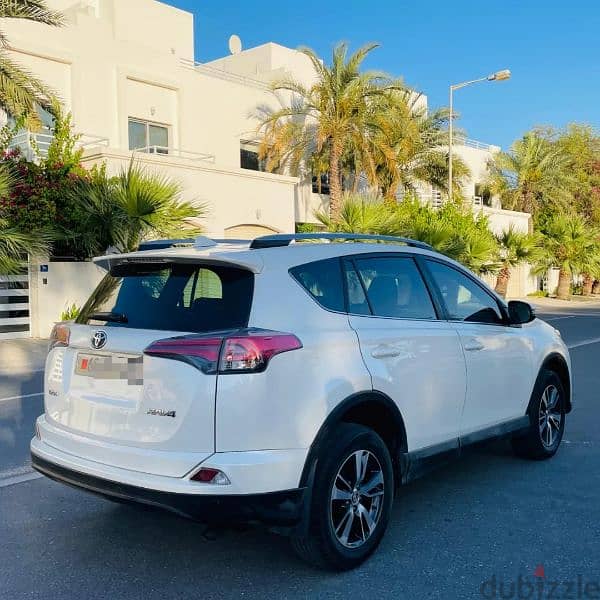 Toyota RAV4 2018 model Zero accident fully agent maintained for sale 6