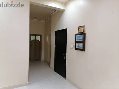 للايجار شقة في الدير حي المطار الجديد