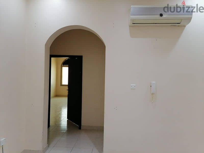للايجار شقة في الدير حي المطار الجديد 9