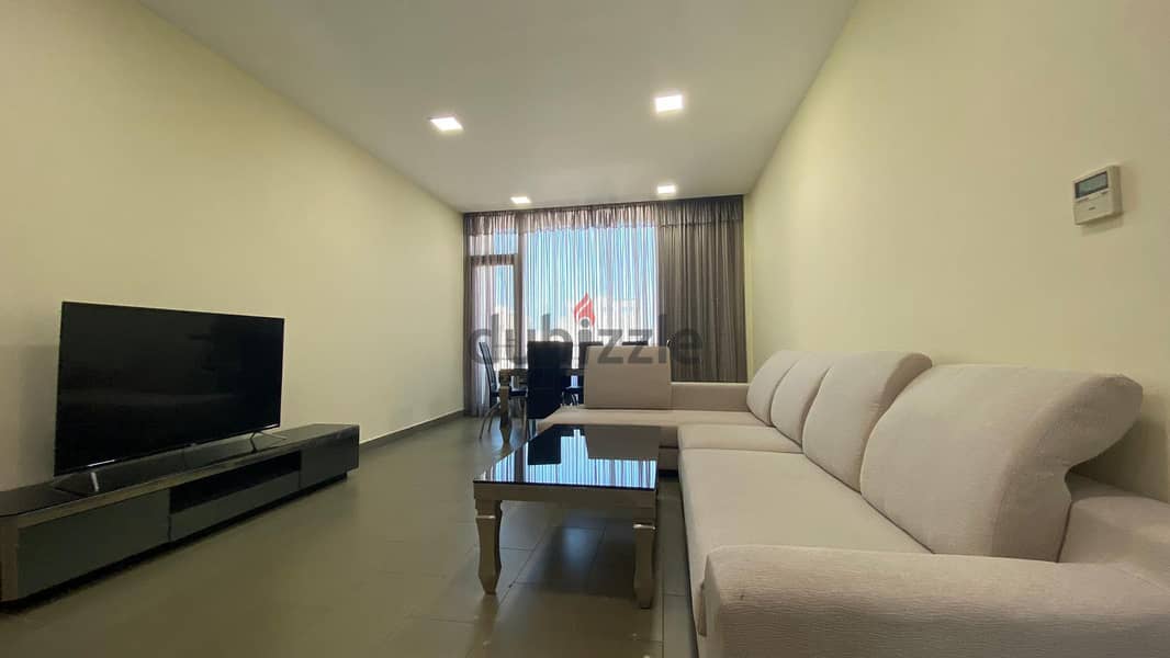 Spacious apartment around family community 9