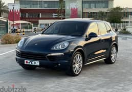 2013 model Well maintained Porsche Cayenne S