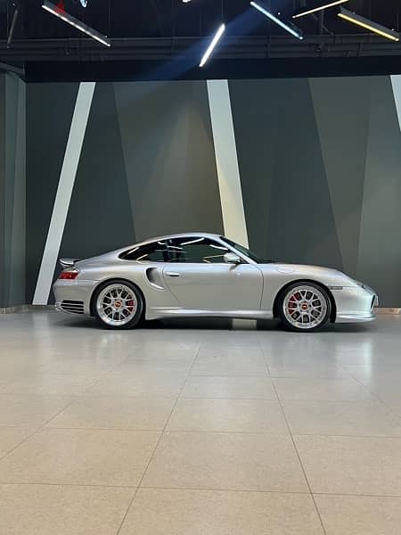 Porsche Carrera, 2001, 88km Excellent 1